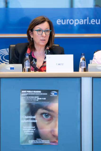 Valokuva 5: FEMM SANT - Chemical submission