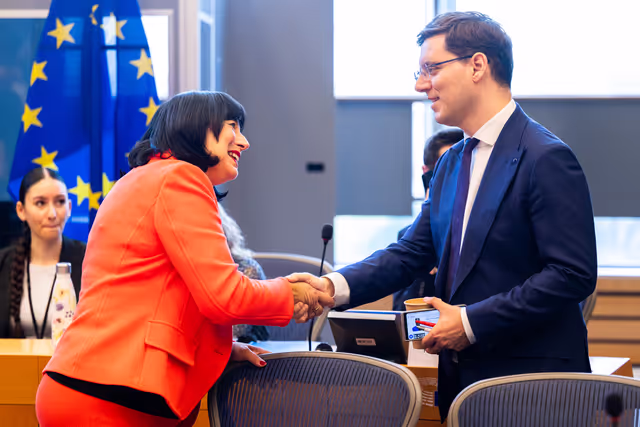 Fotografie 25: IMCO Trilogue on Safety of Toys