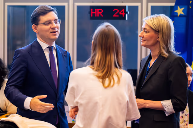 Fotografie 20: IMCO Trilogue on Safety of Toys