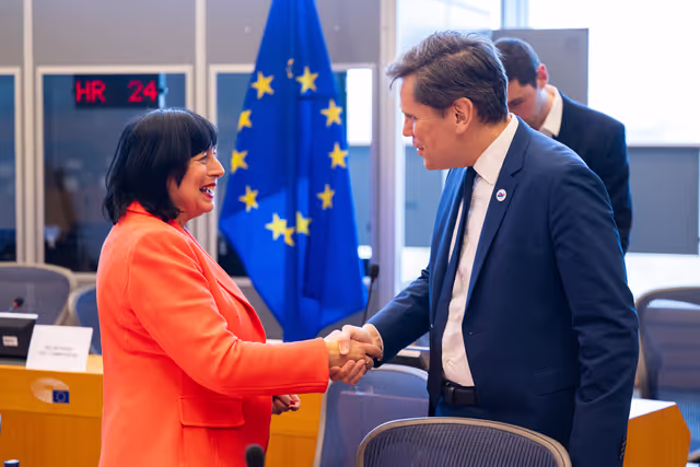 Fotografie 28: IMCO Trilogue on Safety of Toys