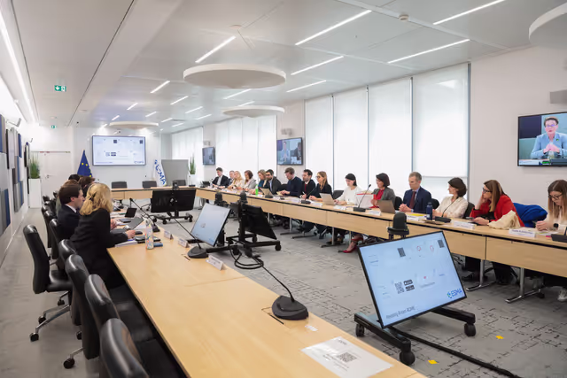 Fotografija 29: ECON delegation mission in Paris, France