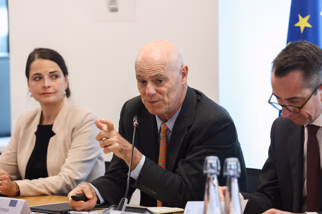 Fotografija 17: ECON delegation mission in Paris, France