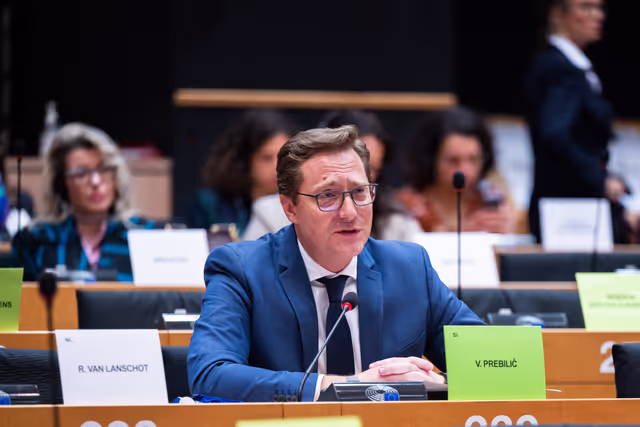 Foto 6: AFET D-ME joint meeting - Exchange of views with Filip Ivanović, Deputy Prime Minister of Montenegro for Foreign and European Affairs