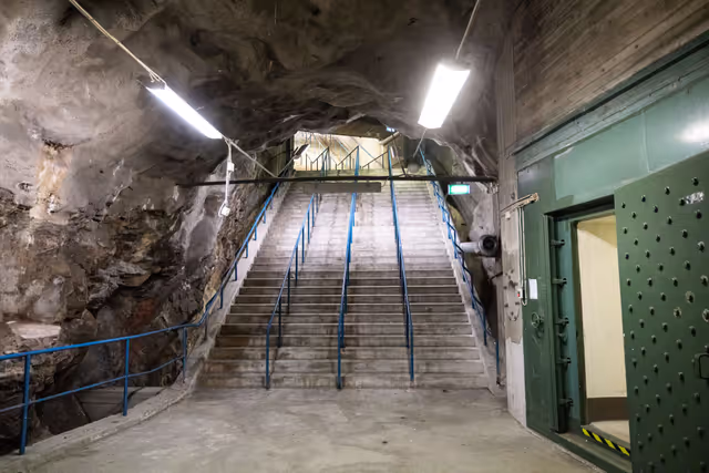 Visit with the Swedish Civil Contingencies Agency to a Civil Bomb Shelter as a part of the European Union’s “Preparedness Union Strategy”