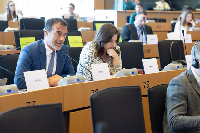 Photo 23 : IMCO Committee