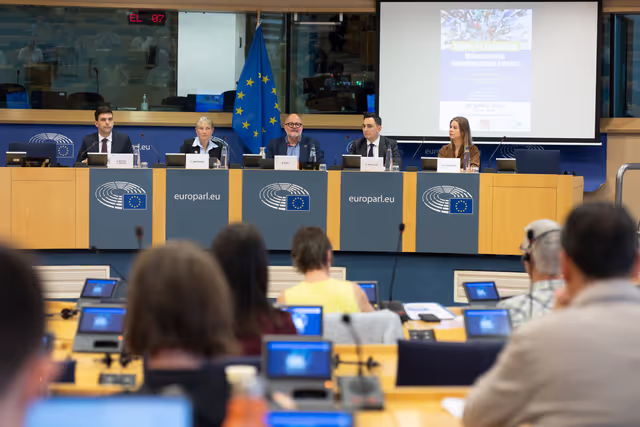 Снимка 22: Future-Fit legislation: Mainstreaming Intergenerational Fairness