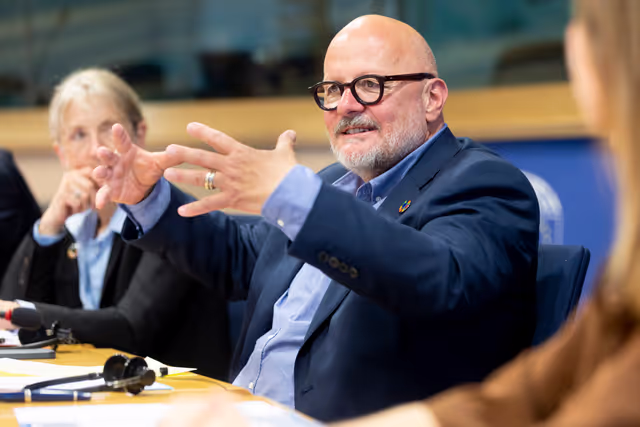 Снимка 11: Future-Fit legislation: Mainstreaming Intergenerational Fairness