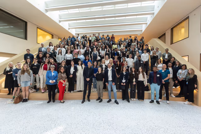 Foto 37: LUX Audience Award 2025 - Youth Seminar with European Parliament Ambassador School teachers and students