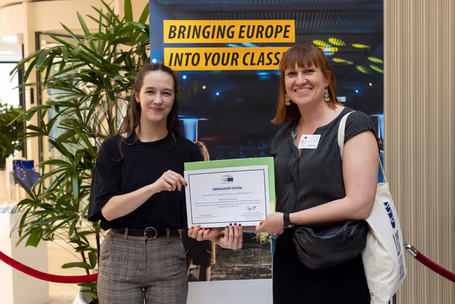 Foto 21: LUX Audience Award 2025 - Youth Seminar with European Parliament Ambassador School teachers and students