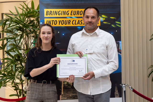 Foto 15: LUX Audience Award 2025 - Youth Seminar with European Parliament Ambassador School teachers and students