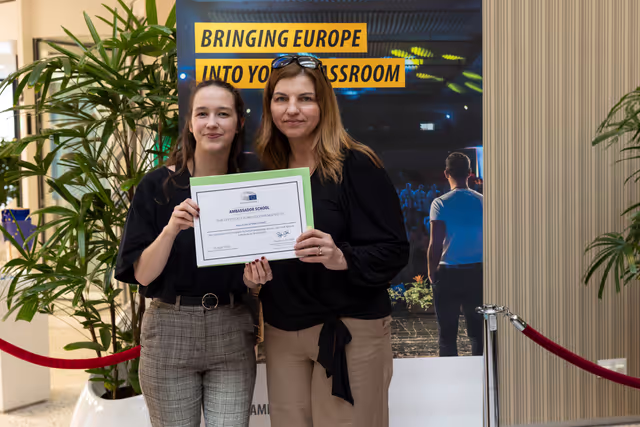 Foto 13: LUX Audience Award 2025 - Youth Seminar with European Parliament Ambassador School teachers and students