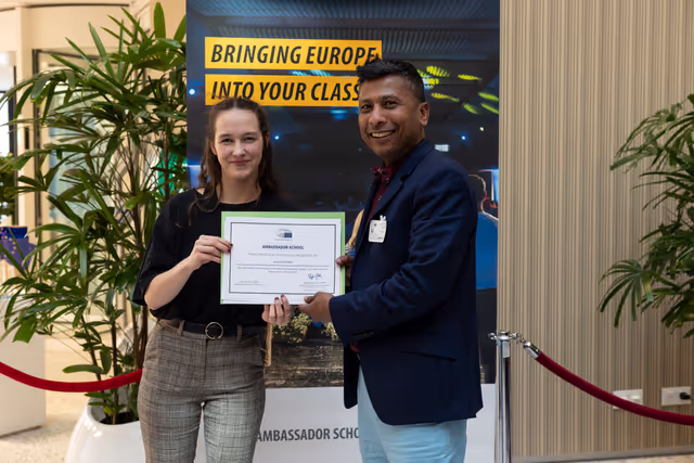 Foto 12: LUX Audience Award 2025 - Youth Seminar with European Parliament Ambassador School teachers and students