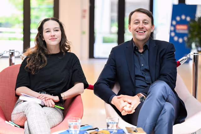 Foto 47: LUX Audience Award 2025 - Youth Seminar with European Parliament Ambassador School teachers and students