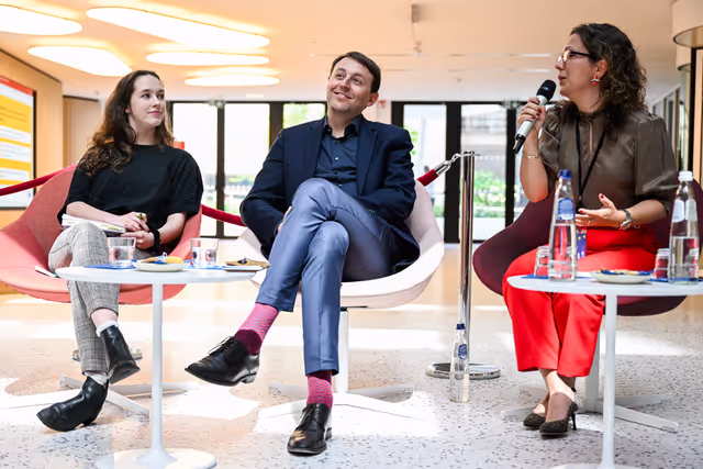 Foto 42: LUX Audience Award 2025 - Youth Seminar with European Parliament Ambassador School teachers and students