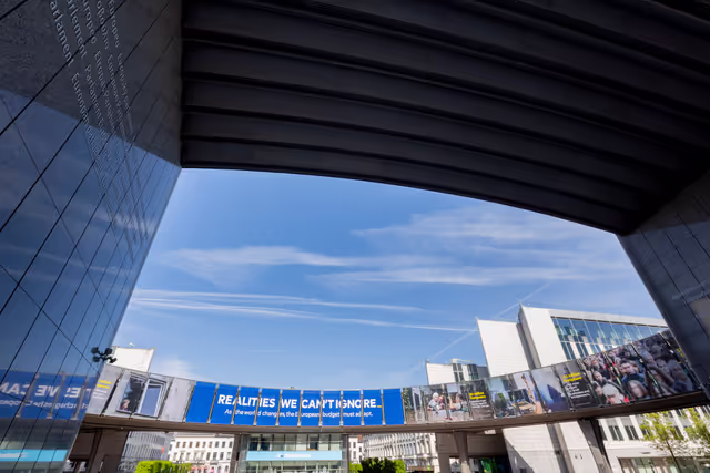 Outside view of the EP headquarters in Brussels - Change of Skywalk – EU long-term budget campaign