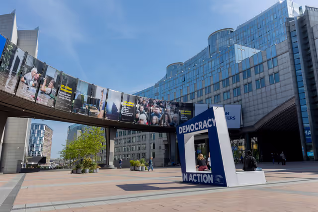 Outside view of the EP headquarters in Brussels - Change of Skywalk – EU long-term budget campaign