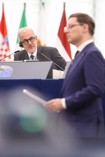 Fotografie 26: EP Plenary session - A revamped long-term budget for the Union in a changing world