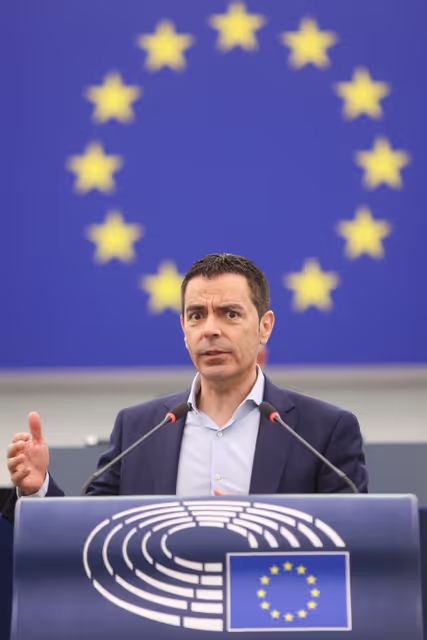 Fotografie 17: EP Plenary session - A revamped long-term budget for the Union in a changing world