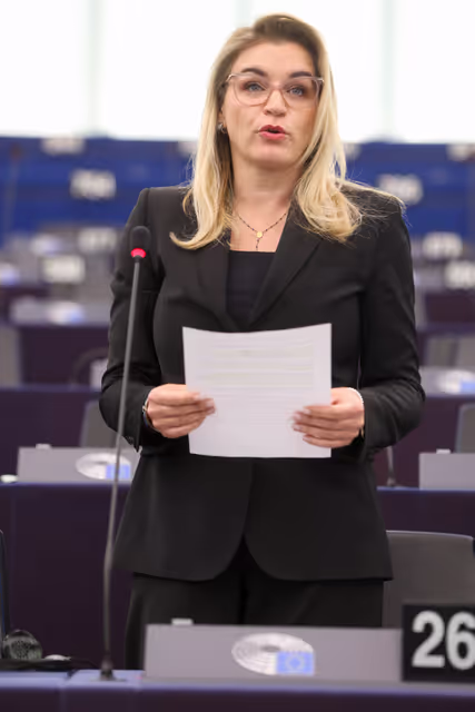 Fotografie 6: EP Plenary session - A revamped long-term budget for the Union in a changing world