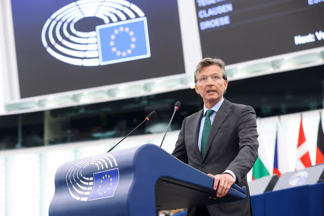 Снимка 5: EP Plenary session - CO2 emission performance standards for new passenger cars and new light commercial vehicles for 2025 to 2027