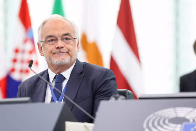 Снимка 3: EP Plenary session - CO2 emission performance standards for new passenger cars and new light commercial vehicles for 2025 to 2027