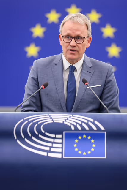 Снимка 9: EP Plenary session - CO2 emission performance standards for new passenger cars and new light commercial vehicles for 2025 to 2027