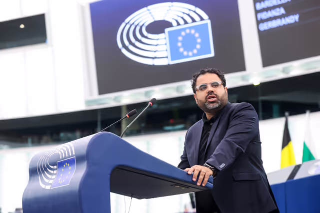 Снимка 8: EP Plenary session - CO2 emission performance standards for new passenger cars and new light commercial vehicles for 2025 to 2027