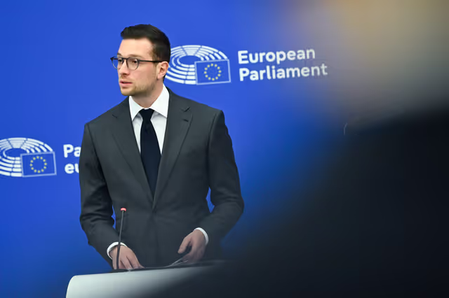 Foto 11: Press briefing Patriots for Europe