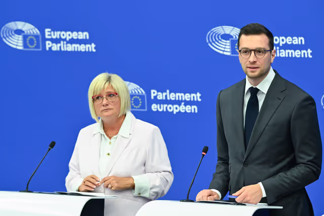 Foto 1: Press briefing Patriots for Europe