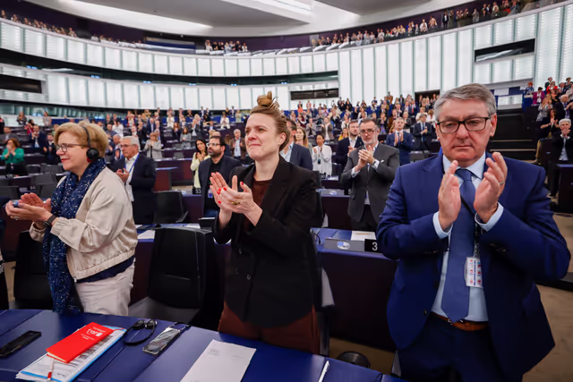 Снимка 36: EP Plenary session - Commemoration 80th anniversary end of World War II in Europe