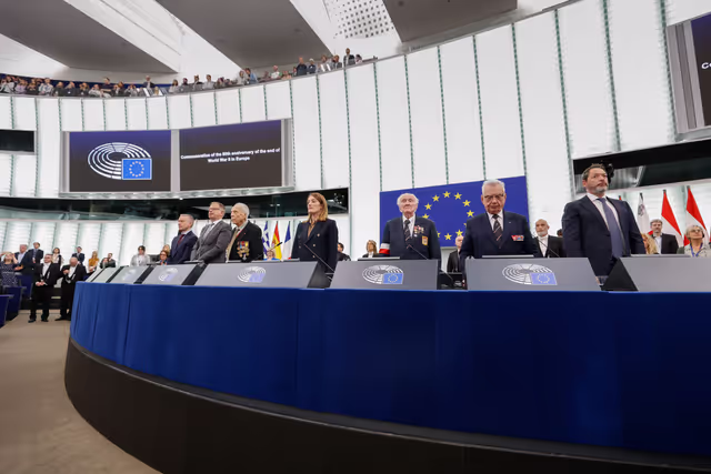 Снимка 14: EP Plenary session - Commemoration 80th anniversary end of World War II in Europe