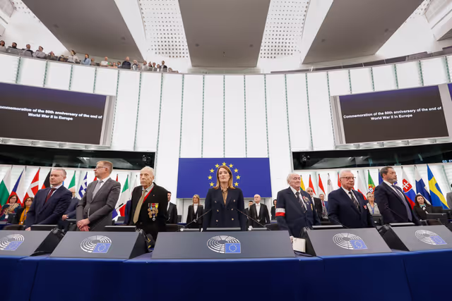 Снимка 12: EP Plenary session - Commemoration 80th anniversary end of World War II in Europe
