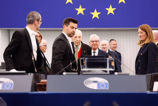 Photo 16: EP Plenary session - Commemoration 80th anniversary end of World War II in Europe