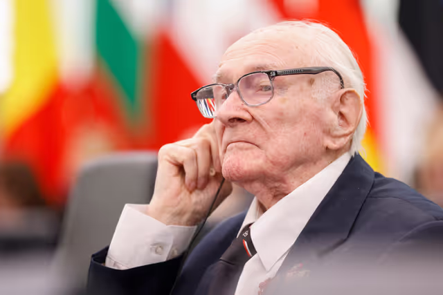 Photo 6: EP Plenary session - Commemoration 80th anniversary end of World War II in Europe