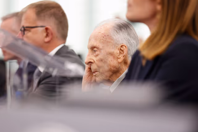 Photo 7: EP Plenary session - Commemoration 80th anniversary end of World War II in Europe