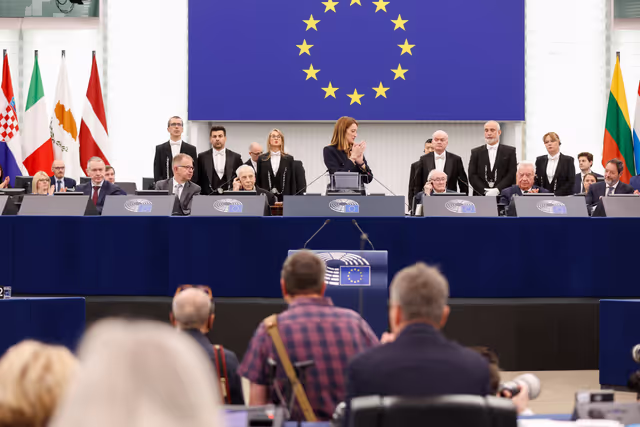 Photo 1: EP Plenary session - Commemoration 80th anniversary end of World War II in Europe