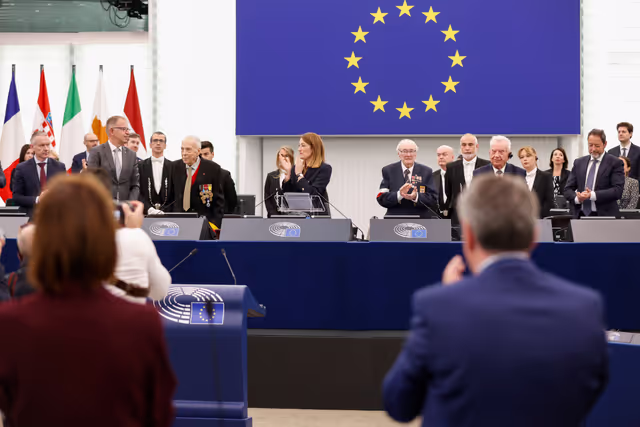 Снимка 50: EP Plenary session - Commemoration 80th anniversary end of World War II in Europe