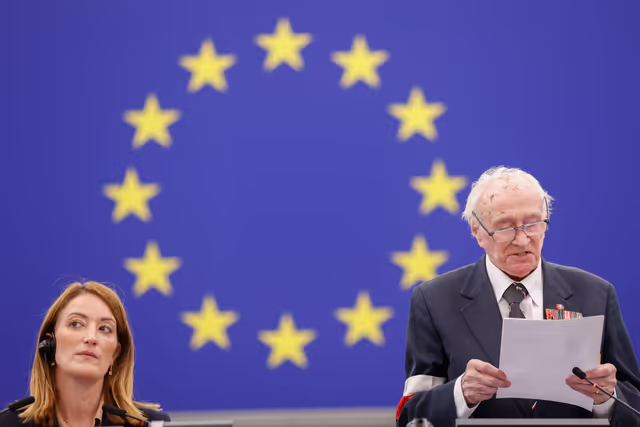 Снимка 33: EP Plenary session - Commemoration 80th anniversary end of World War II in Europe