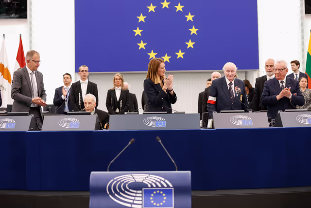 Снимка 31: EP Plenary session - Commemoration 80th anniversary end of World War II in Europe