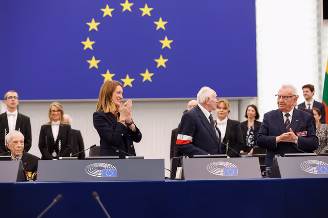 Снимка 26: EP Plenary session - Commemoration 80th anniversary end of World War II in Europe