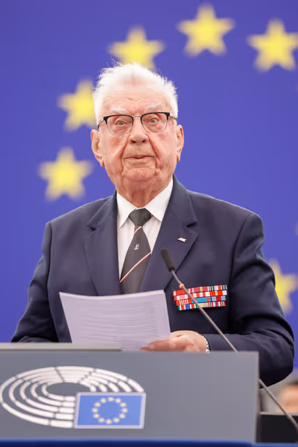 Снимка 24: EP Plenary session - Commemoration 80th anniversary end of World War II in Europe