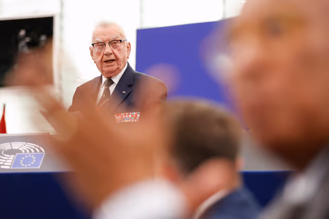 Снимка 25: EP Plenary session - Commemoration 80th anniversary end of World War II in Europe