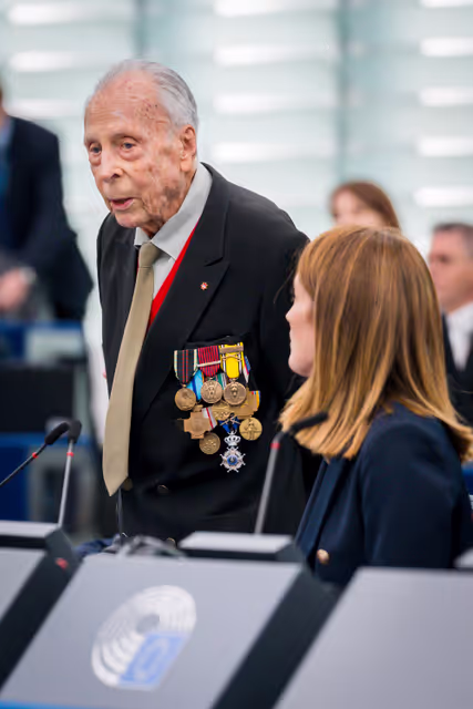 Photo 32: EP Plenary session - Commemoration 80th anniversary end of World War II in Europe