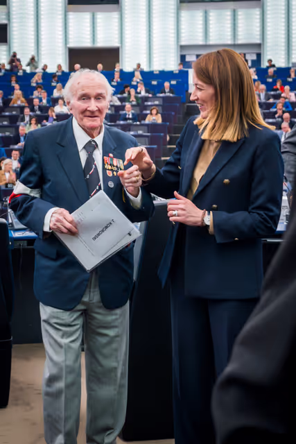 Photo 19: EP Plenary session - Commemoration 80th anniversary end of World War II in Europe