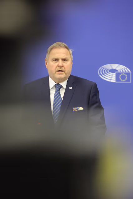 Billede 10: Press conference on the 2023 and 2024 Commission reports on Kosovo and on Serbia