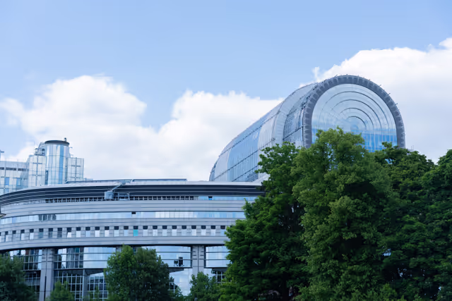 Fotografija 3: Outside view of the EP Headquarters in Brussels