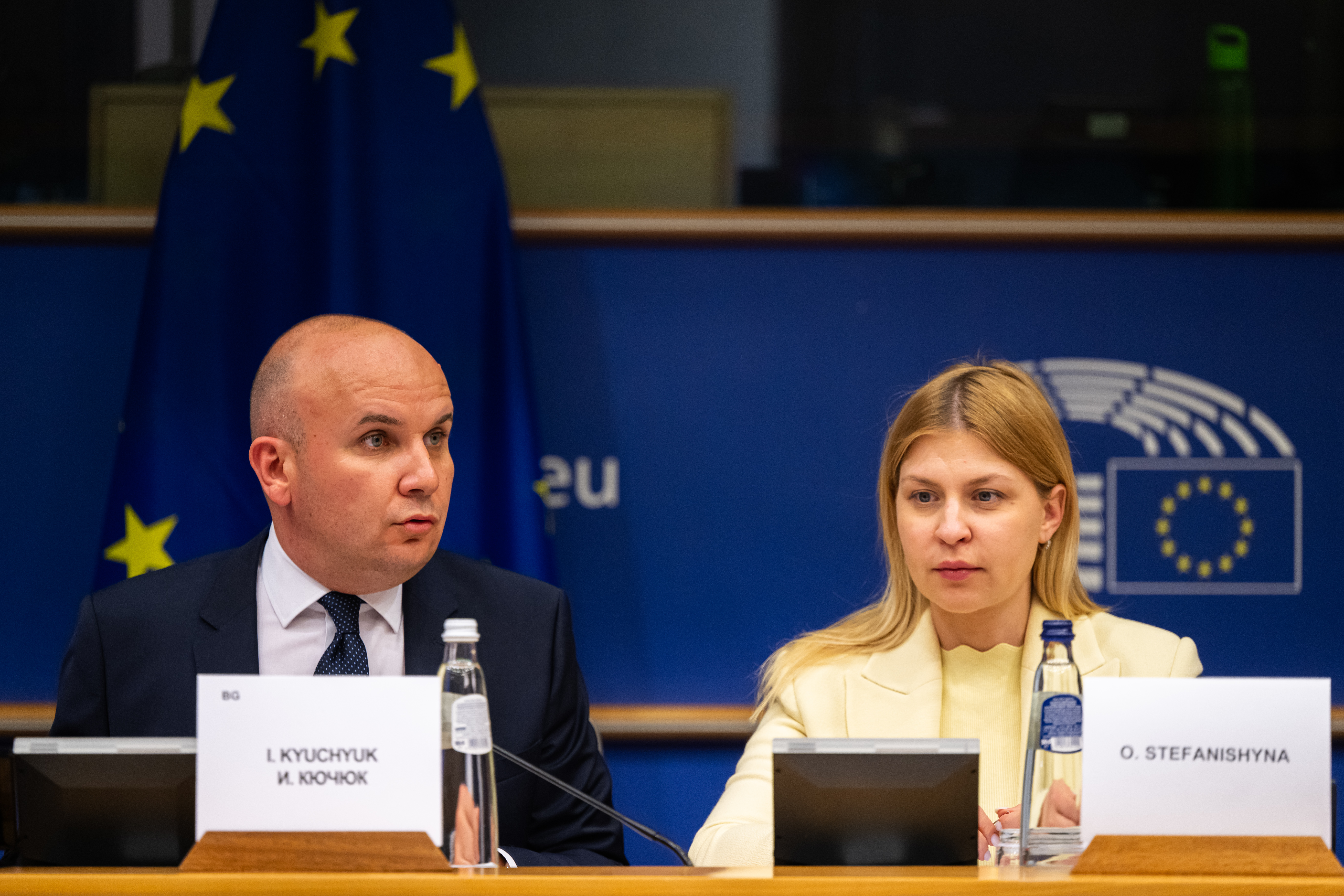 Rus moslama xonasi porno pikaplar