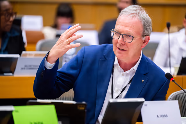 Fotografia 12: JURI - EUIPO's presentation on the study on the Development of Generative Artificial Intelligence from a Copyright Perspective