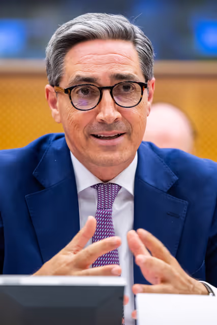 Fotografia 1: JURI - EUIPO's presentation on the study on the Development of Generative Artificial Intelligence from a Copyright Perspective