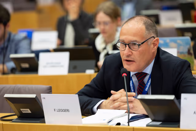 Photo 10: LIBE - Commission work programme for 2025 - exchange of views on the proposal to withdraw the Equal Treatment - Exchange of views with Hadja LAHBIB, Commissioner for Equality, Preparedness and Crisis Management